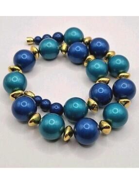 Avon 1986 Blue Parisian Style Necklace Bead Vintage 18 inch Acrylic